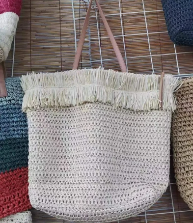 Túi xách nữ mua sắm tua rua Beidge