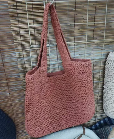 Túi đeo vai nữ màu hồng nhạt giản dị