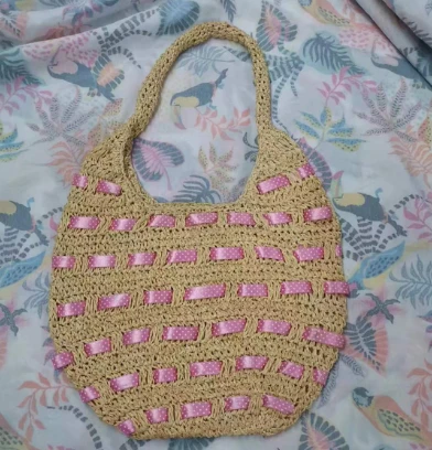 Túi đeo vai bằng giấy crochet giấy ruy băng