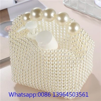 Túi cầm tay ngọc trai thủ công