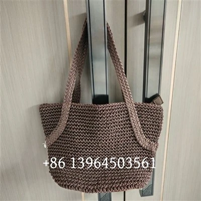 Giấy rơm rạ biển ở biển vai