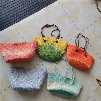 Túi dệt giấy đầy màu sắc với tay cầm PU