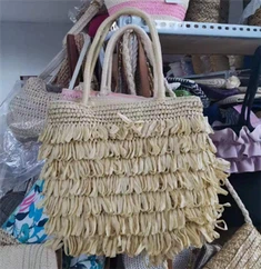 Túi rơm tua tay thủ công