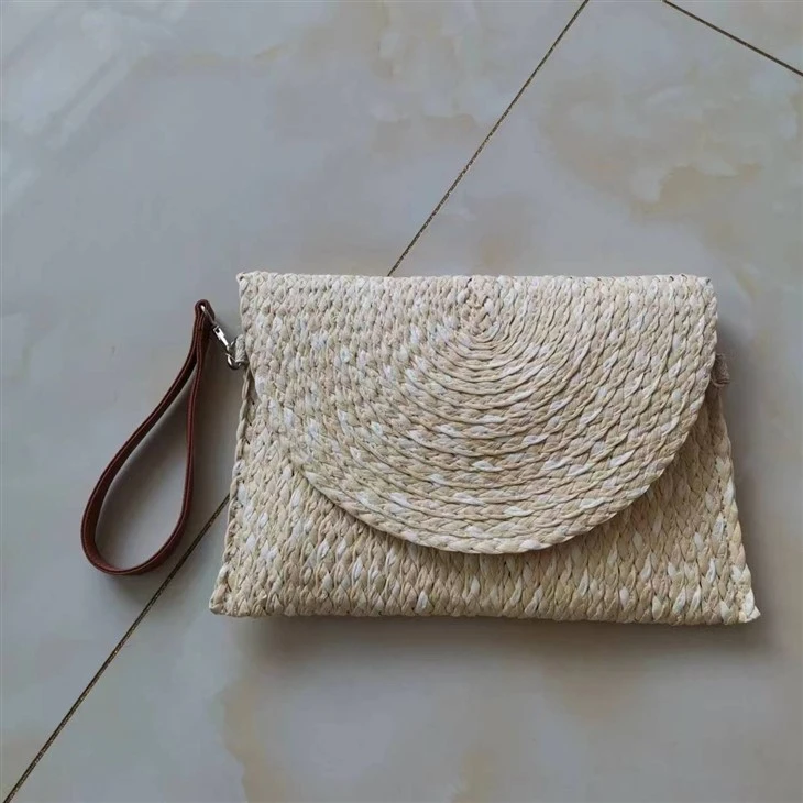 Túi ly hợp của phụ nữ rơm